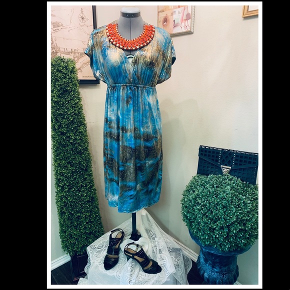 Cristinalove Dresses & Skirts - Cristina Love Shimmering Deep Lunge V-Neck Dress